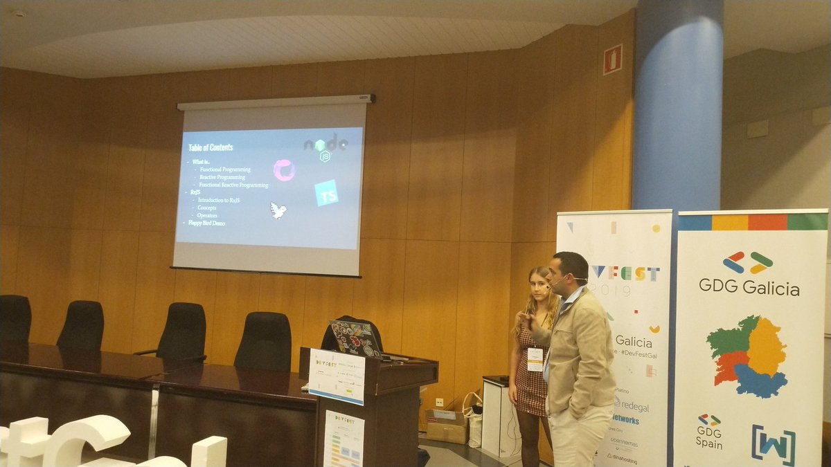 RxJs los observables son un juego de verdad. Y nos van ha hacer un juego en directo #DevFestGal