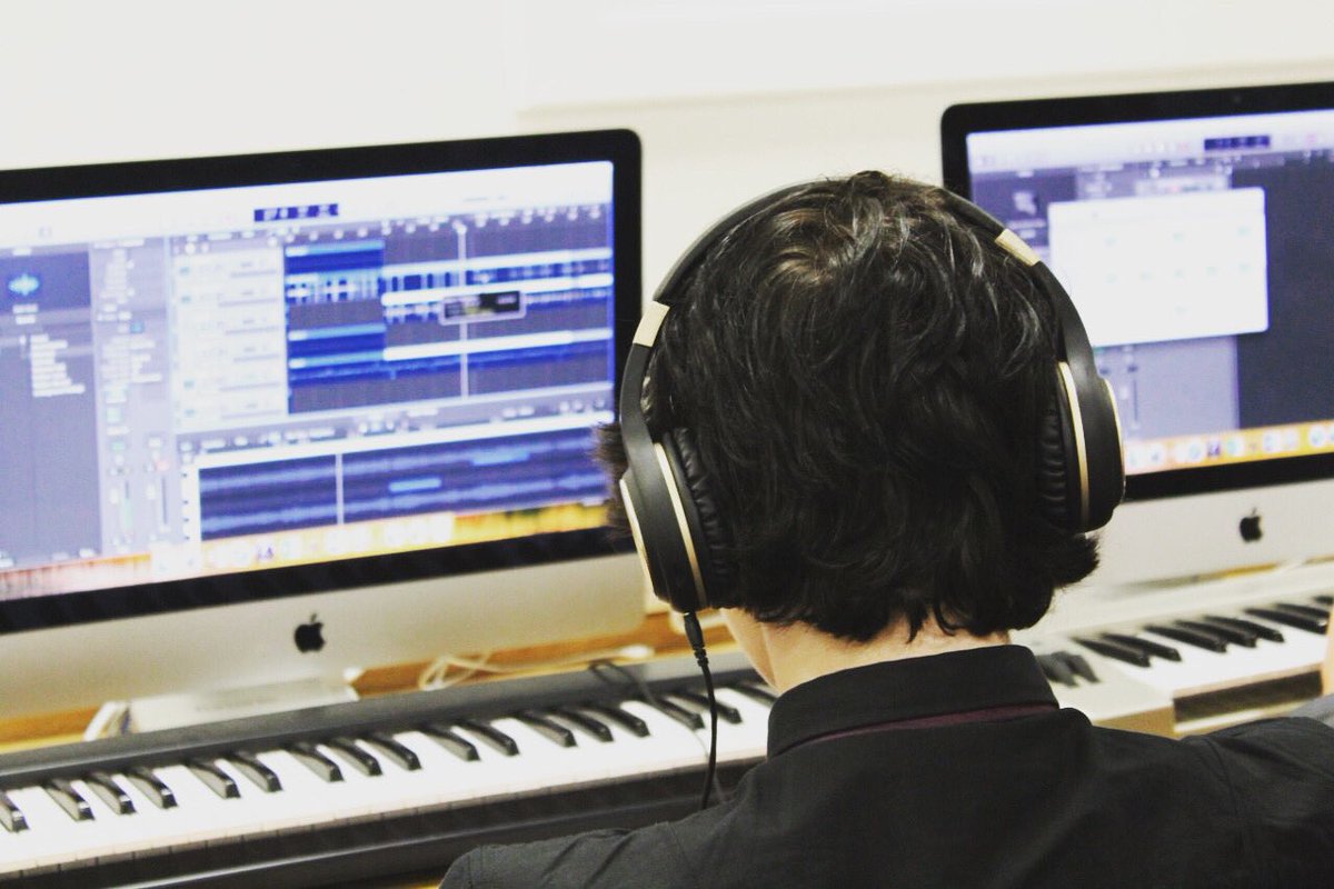 TDMS_Music's tweet photo. With industry standard equipment and teachers who actively work within the professional music  industry why not come and study Music Performance and Music Technology from GCSE right through to 6th Form and A-Level. 
#evesham #musicproduction #btecmusic #recording https://t.co/NOZQePX9ub