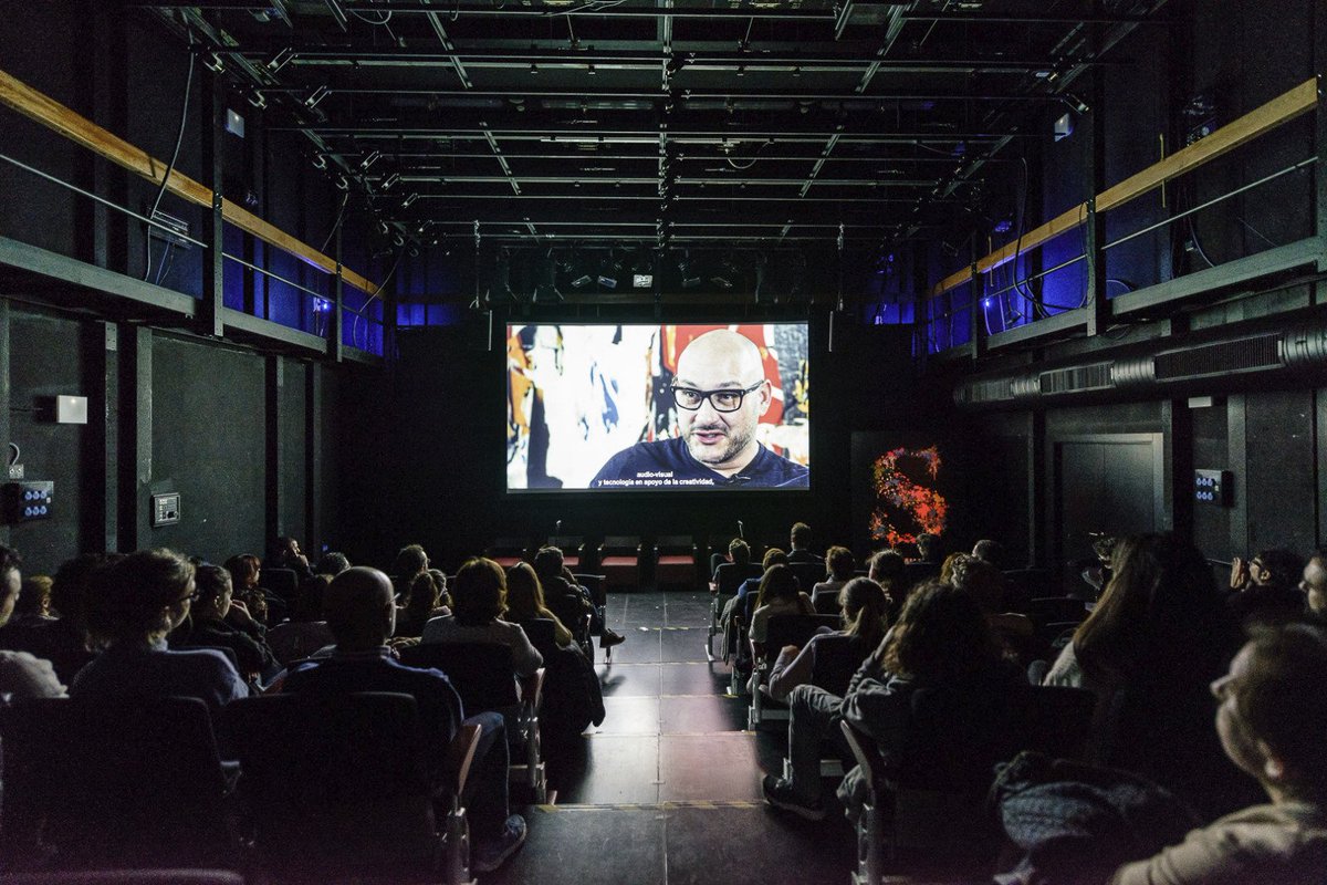 Acabamos una nueva edición de #Semincitransmedia en esta #64Seminci GRACIAS a todas por vuestra asistencia,apoyo,colaboración, participación... Gracias a <a href="/SEMINCI/">SEMINCI | Festival de Cine</a> y <a href="/AyuntamientoVLL/">Ayto. de Valladolid</a> por la confianza; a <a href="/xperienciavr/">Xperiencia Virtual</a> y <a href="/vjspain/">vjspain</a> por el apoyo y a ponentes, directorxs, artistas... 🖤