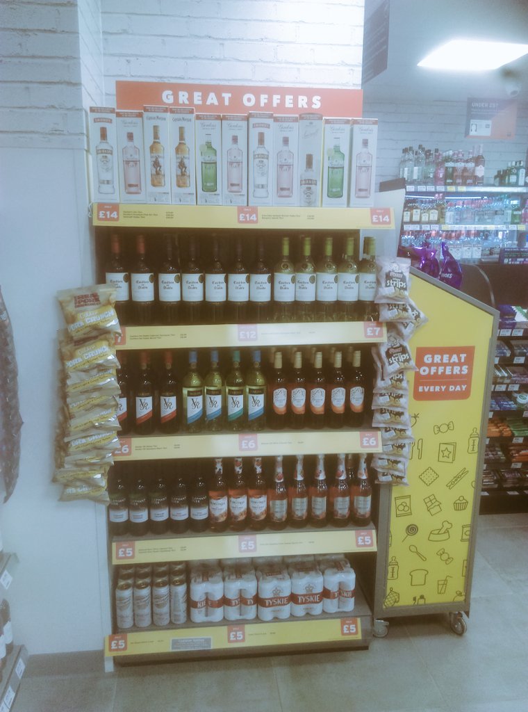 MdoubellO's tweet photo. Wallis Ave franchise looking great for all the new customers. Store is trading well from a standing start. Customers are extremely happy with the range and prices. https://t.co/hZYTaCekev