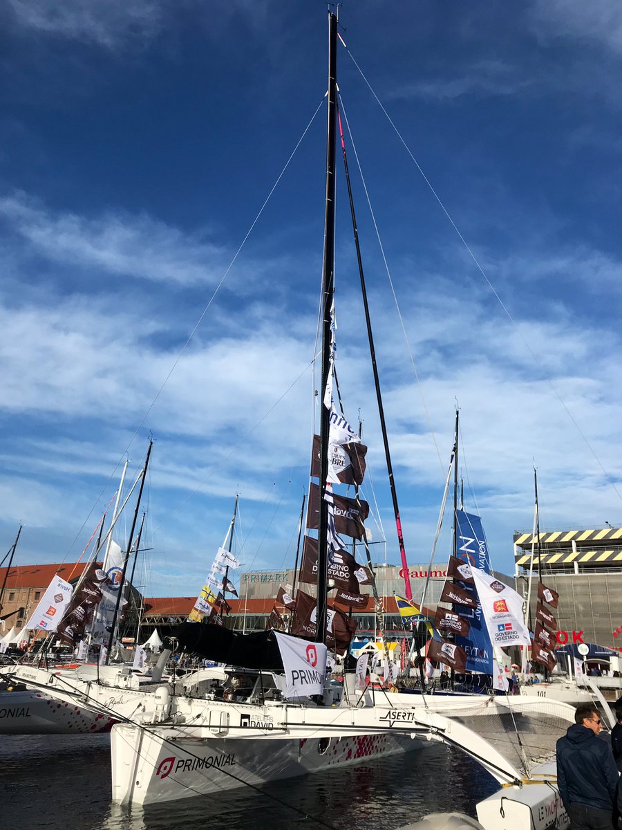 CDR_Paris's tweet image. Très fiers d’avoir assisté aux côtés des équipes, partenaires et clients de @Primonial au #baptême du #Multi50 #Primonial en présence des parrain/marraine @bertrandpiccard, Bénédicte Gueugnier, du duo de skippers @sebrogues / Matthieu Souben et de @StvVidal.