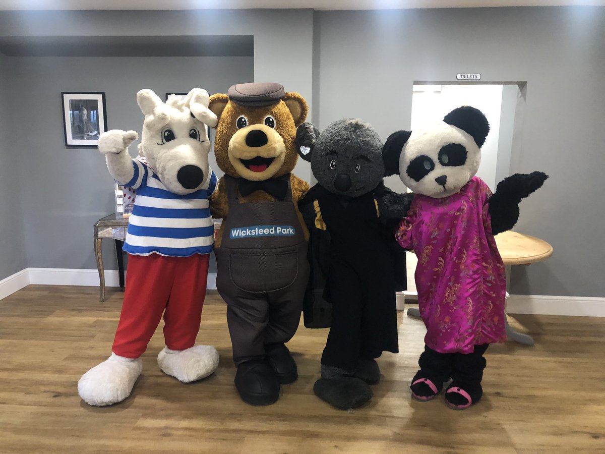 WicksteedPav's tweet photo. Wicky and the gang are all ready for today Little Monsters Ball ... 12 till 2 at @WicksteedPark #halloween #spooky #party https://t.co/BgIuy9J3CN