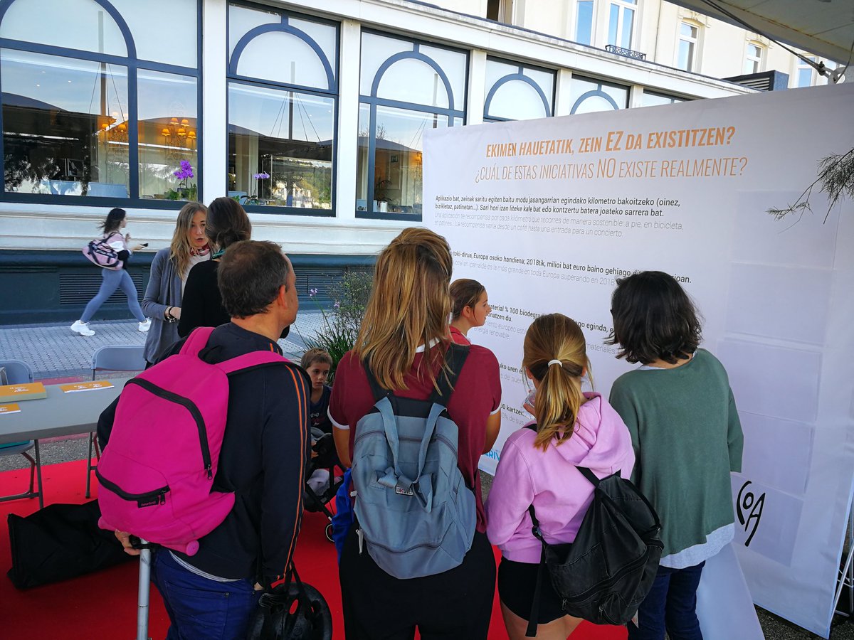 FomentoSS's tweet photo. ✅ ¡El #Ecomapa  del Tesoro os espera! 🔍

Estamos en el @KursaalDonostia, Plaza Easo, @aquariumss y @HoteldeLondres . 📌

Acercaros para pasar un buen rato y aprender sobre #desarrollosostenible en familia 👌

 #WeekINN #Donostia #Ciudadania #innovacion #ciencia @interregeurope https://t.co/xrzDE7xj3U