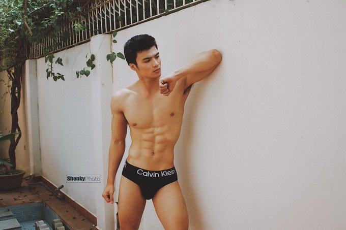 Hello weekend - model : Huynh Tan Phat - concept by @ShenkyPhoto https://t.co/wi1iVQ2CIp<a href="/tag/shenkyphoto"class="tags"><span>#shenkyphoto</span></a>
