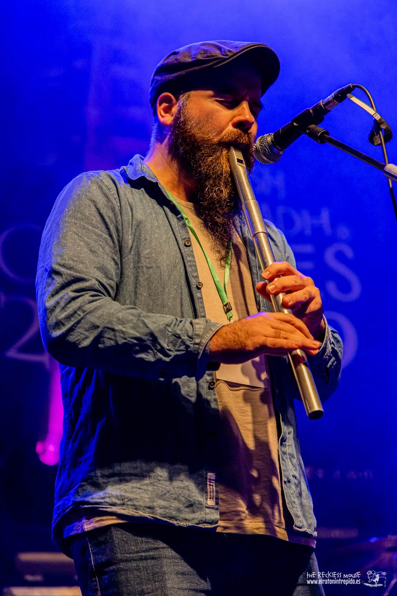 wrecklessmouse's tweet photo. Los gallegos Boj, abriendo los conciertos del @IrishFleadh.
 #EscenarioOHaras
 #CáceresIrishFleadh19.
#elratonintrepido 🐭 https://t.co/tzH7ivWwHY