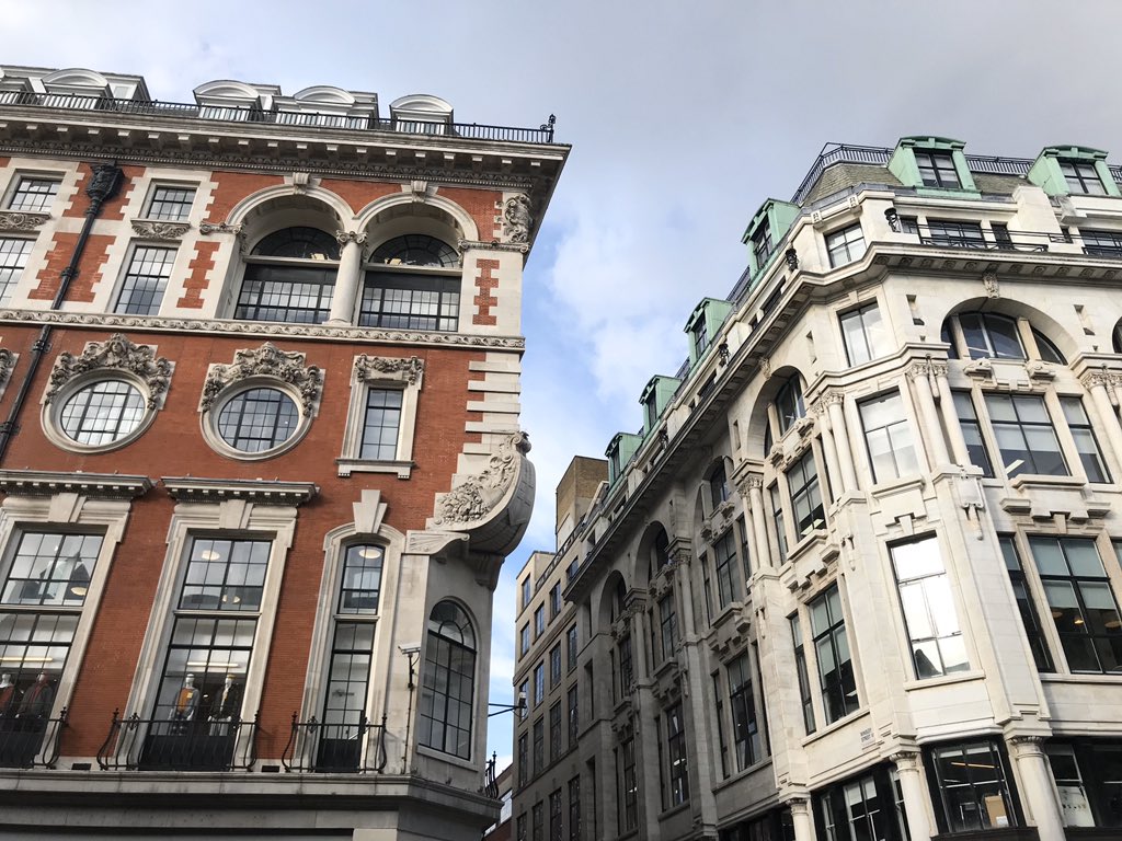 NyomanMiyoga's tweet photo. British Colonial Building. #colonialbuilding https://t.co/ZD8a8nYvNI