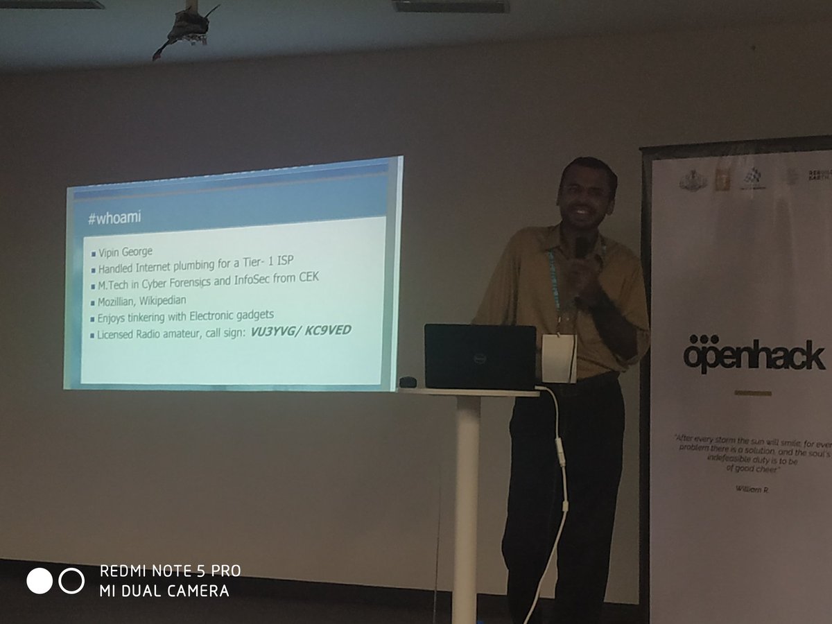 riginoommen's tweet image. @vipinonline explaining about amateur radio in  @openhack19