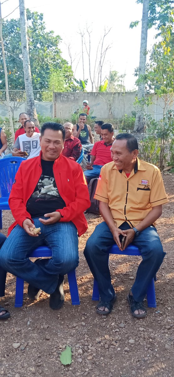 DpcTtu's tweet photo. Pendaftaran Ketua DPC PDI PERJUANGAN TTU sebagai Bakal Calon Bupati di Sekretariat Partai Hanura TTU https://t.co/7Ha7XZppY0