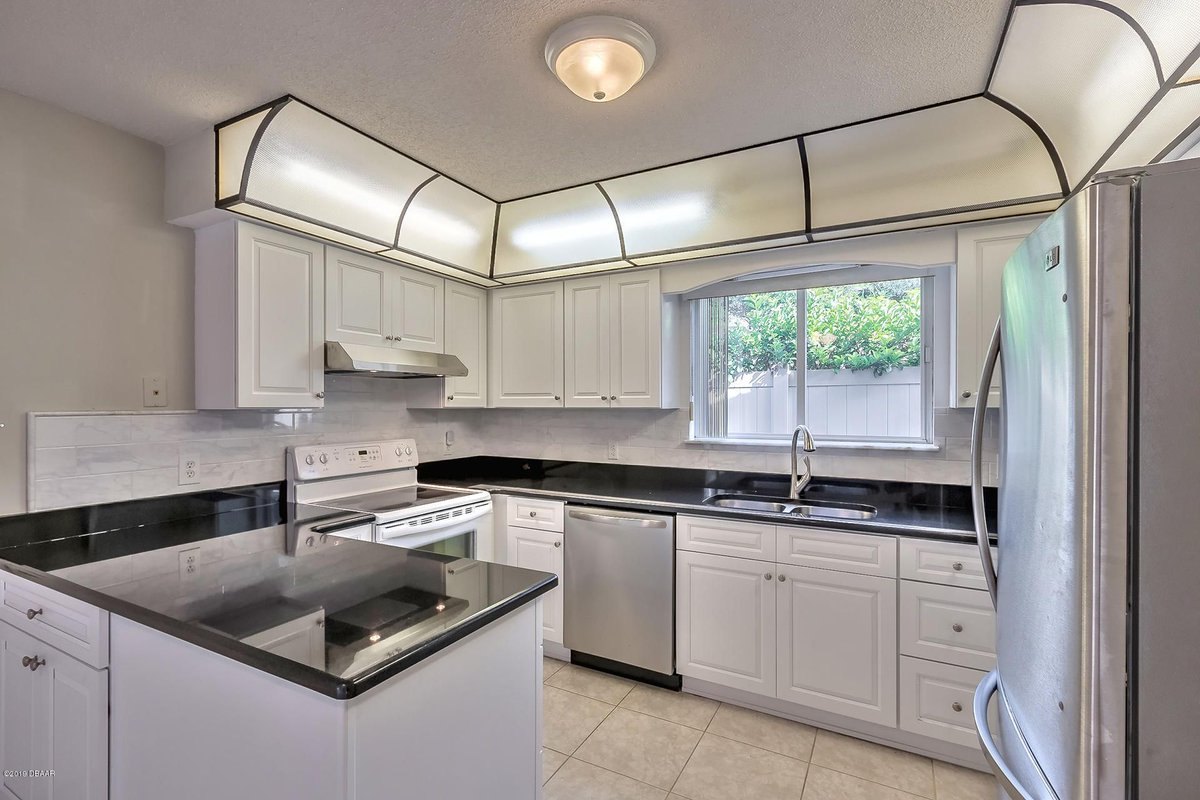 exitbeachrealty's tweet image. 3 bedroom 3 bath home with 3 car garage for sale in Flagler Beach. In Law suite, many updates on the beachside. For more information click the link below or call our office at 386-441-1141.buff.ly/2N9DdjI #homeforsale #flaglerbeach #beachside #exitbeachrealty