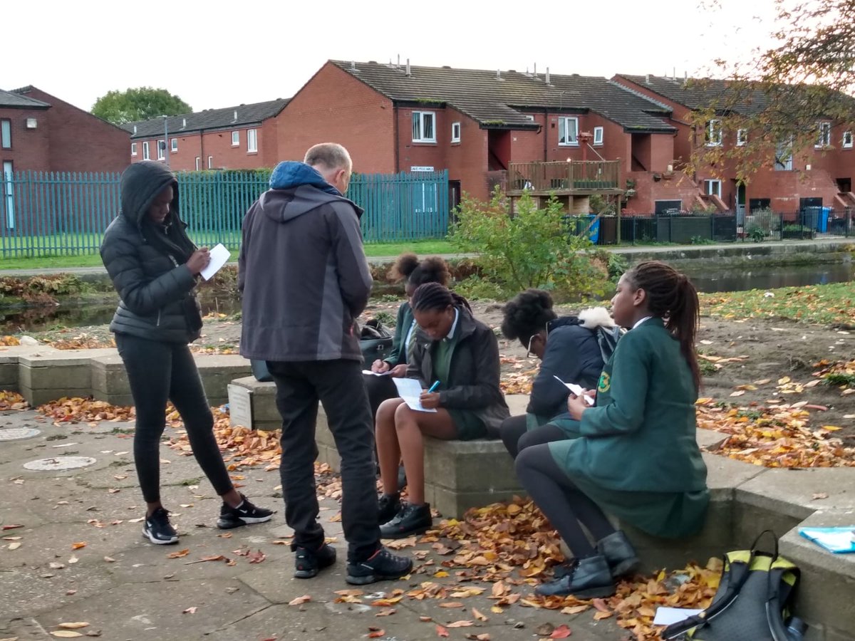 MYL_info's tweet photo. Positive engagement and interesting feedback for our detached team this week #youthengagement #makingadifference #engagetosucceed @Young_MCR https://t.co/PwJYvl0jJt