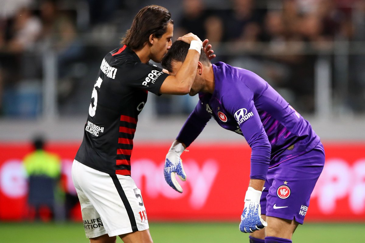 How we all feel about Dani Lopar ❤️🖤 #WSW #SydneyDerby