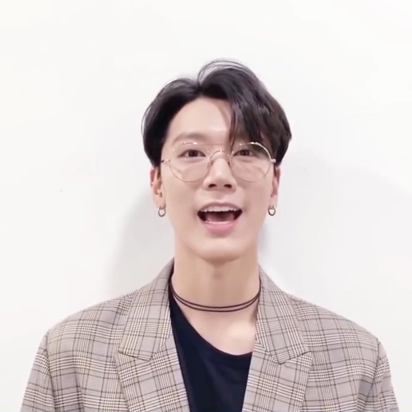 ป้าฟาง 💜 TENLEE #SO10 🐈⬛💥 tweet media