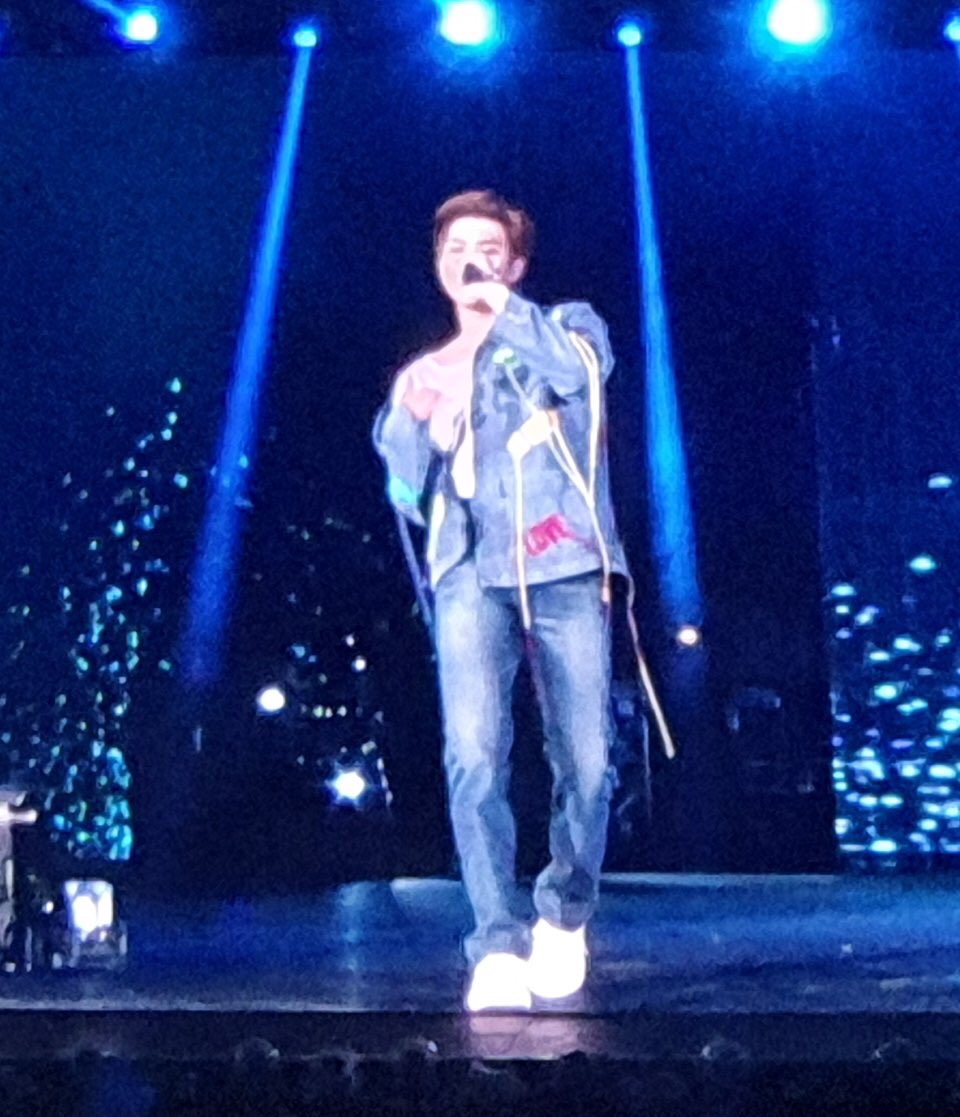 joonisans's tweet photo. "You... who are beautiful as Seoul, I love you."   
         -Kim Namjoon 💜

@BTS_twt
#SpeakYourselfTourFinal https://t.co/nOgC0nwESd