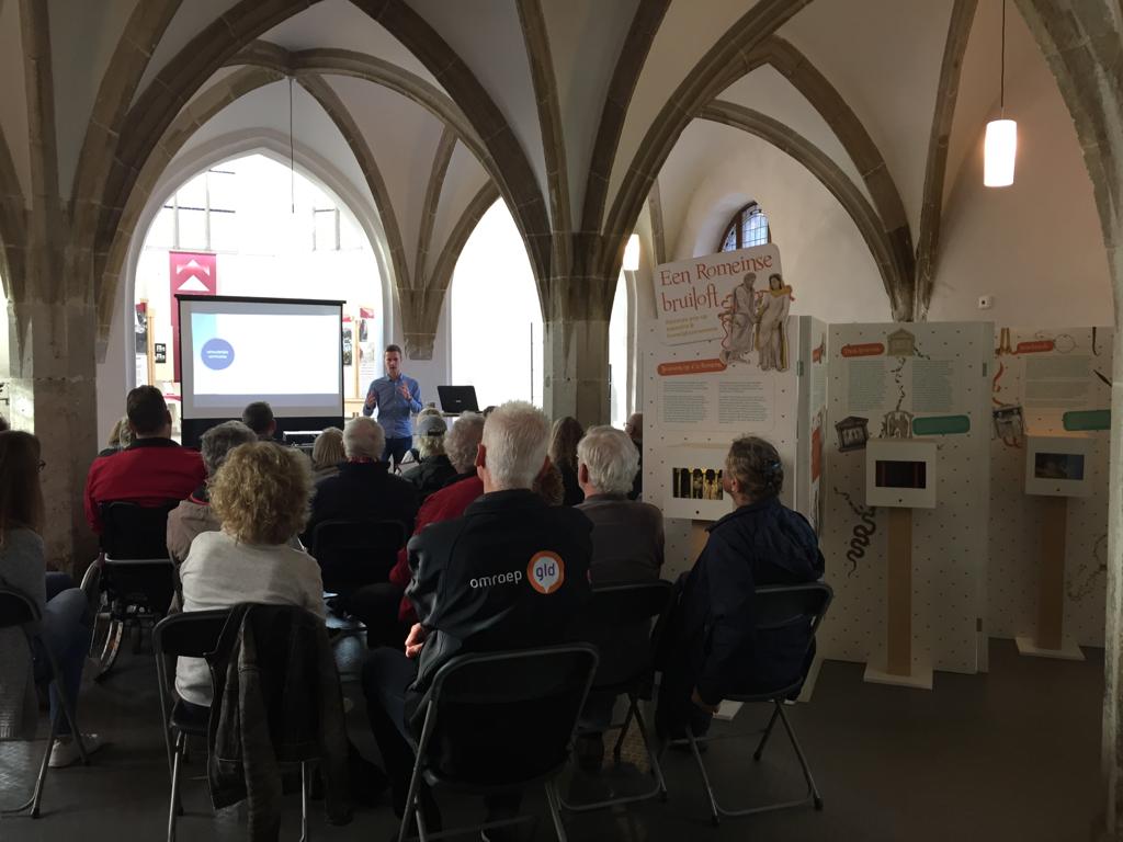 024Geschiedenis's tweet photo. 024geschiedenis is in volle gang op de Mariënburg!

#MvdG #024geschiedenis #nijmegen https://t.co/bWIZdc4E0W