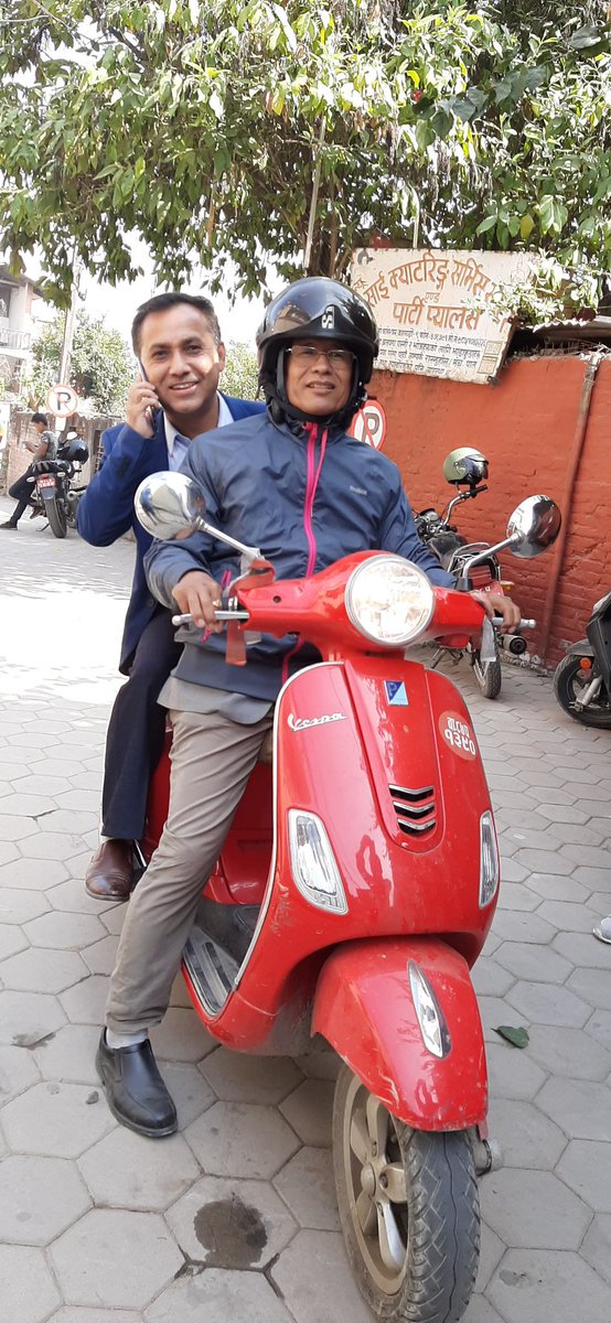 कांग्रेस प्रवक्ता <a href="/bishwaprakash77/">Bishwa Prakash शर्मा</a>  र नेता <a href="/dhanrgrg/">Dhan Raj Gurung</a> यस्ताे अवस्थामा भेटिनुभयाे । यात्रा कताकाे साेधिएन। जताकाे हाेस्, सहयात्रा यस्तै रहाेस् !! शुभयात्रा