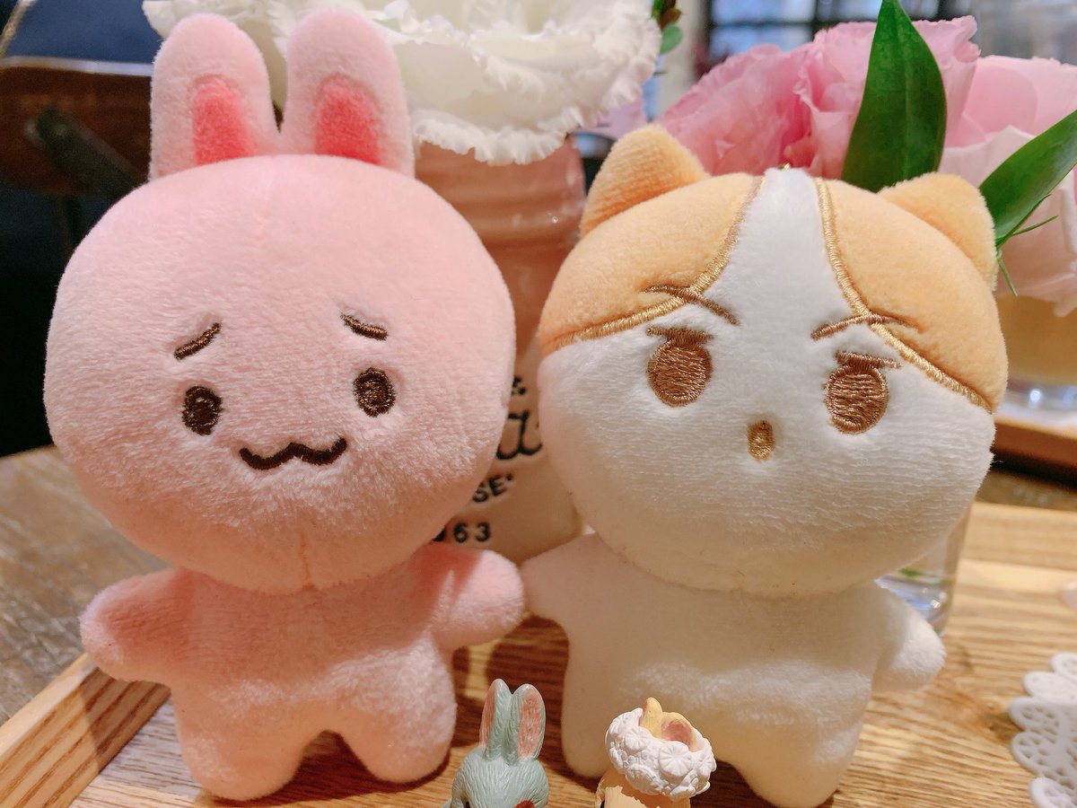 바니체니 훈냥냥
이 그림을 원해서 둘 다 데려와찌ㅠㅠㅠㅠㅠㅠㅠㅠㅠㅠㅠ 사랑둥이들 ㅠㅠㅠㅠㅠ