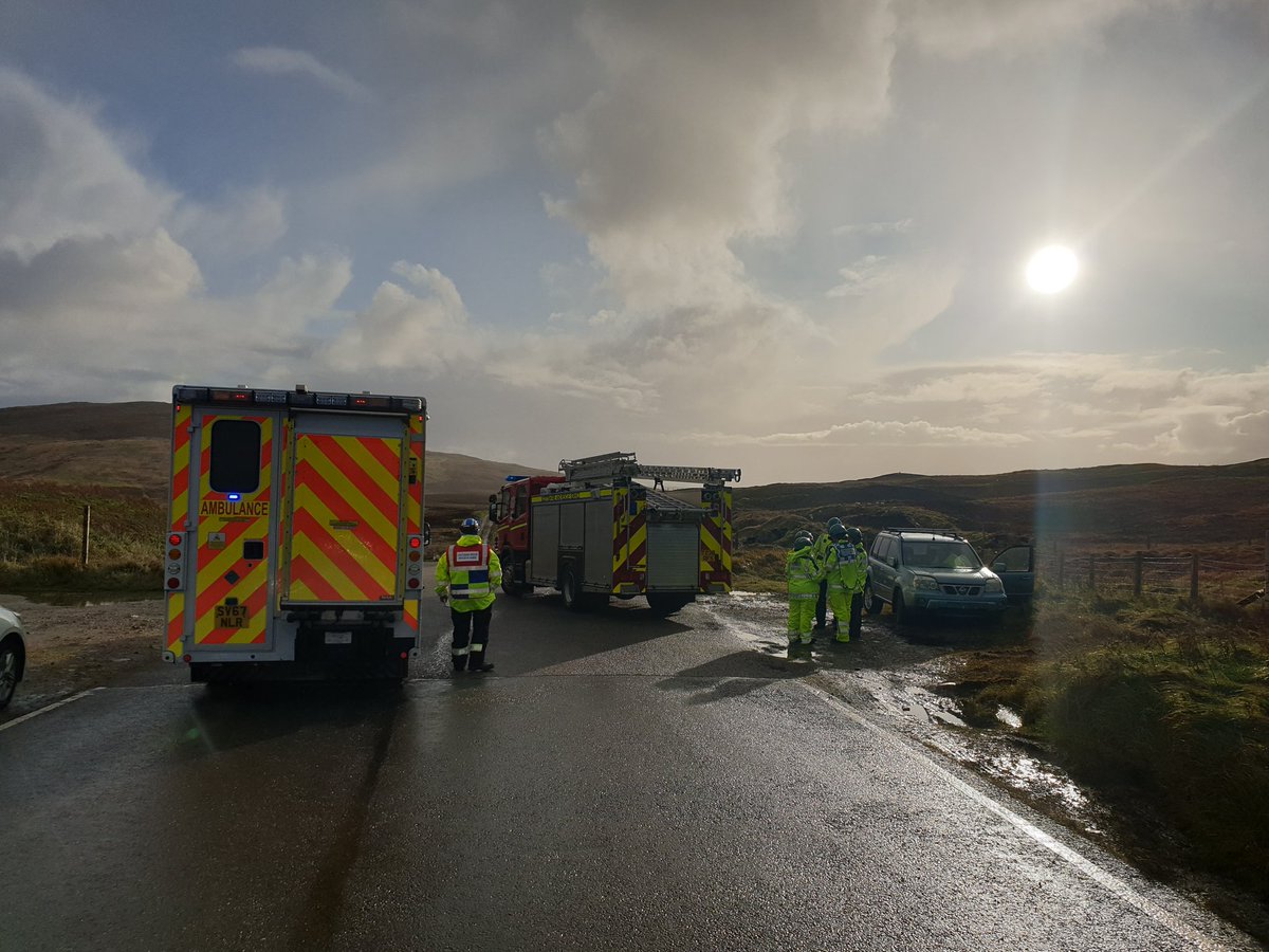 MacaulayDonald's tweet photo. Multi Agency Working Well and a special thank you to the casualties 👌👍
@Scotambservice @GMGHammond1 
@LB_Firestaion 
@fire_scot 
@WIslesPolice 
@HMCGAC18 
@CoinneachSpaid https://t.co/lxt9VBosYc https://t.co/krH7yircMV