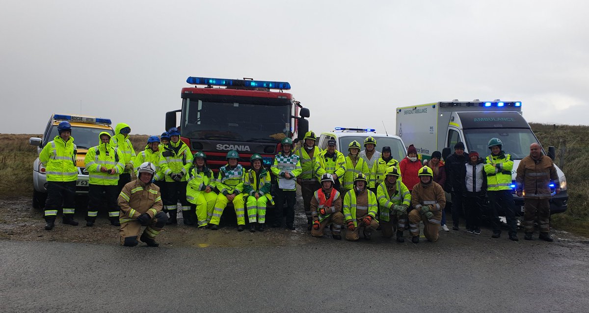 MacaulayDonald's tweet photo. Multi Agency Working Well and a special thank you to the casualties 👌👍
@Scotambservice @GMGHammond1 
@LB_Firestaion 
@fire_scot 
@WIslesPolice 
@HMCGAC18 
@CoinneachSpaid https://t.co/lxt9VBosYc https://t.co/krH7yircMV