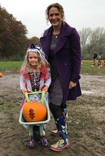 DoddingtonHall's tweet photo. TRICK OR TREE ๐๐ Look out for a prize pumpkin with a tree stamp hidden in the patch each day. If you find it then youโll win a voucher for a homegrown Doddington Christmas tree!
>https://t.co/R79R3i3JpZโฃ #Lincoln #LincsConnect #PYO #Pumpkins #TrickorTree #DoddingtonHalloween https://t.co/eOp3M2e5q4