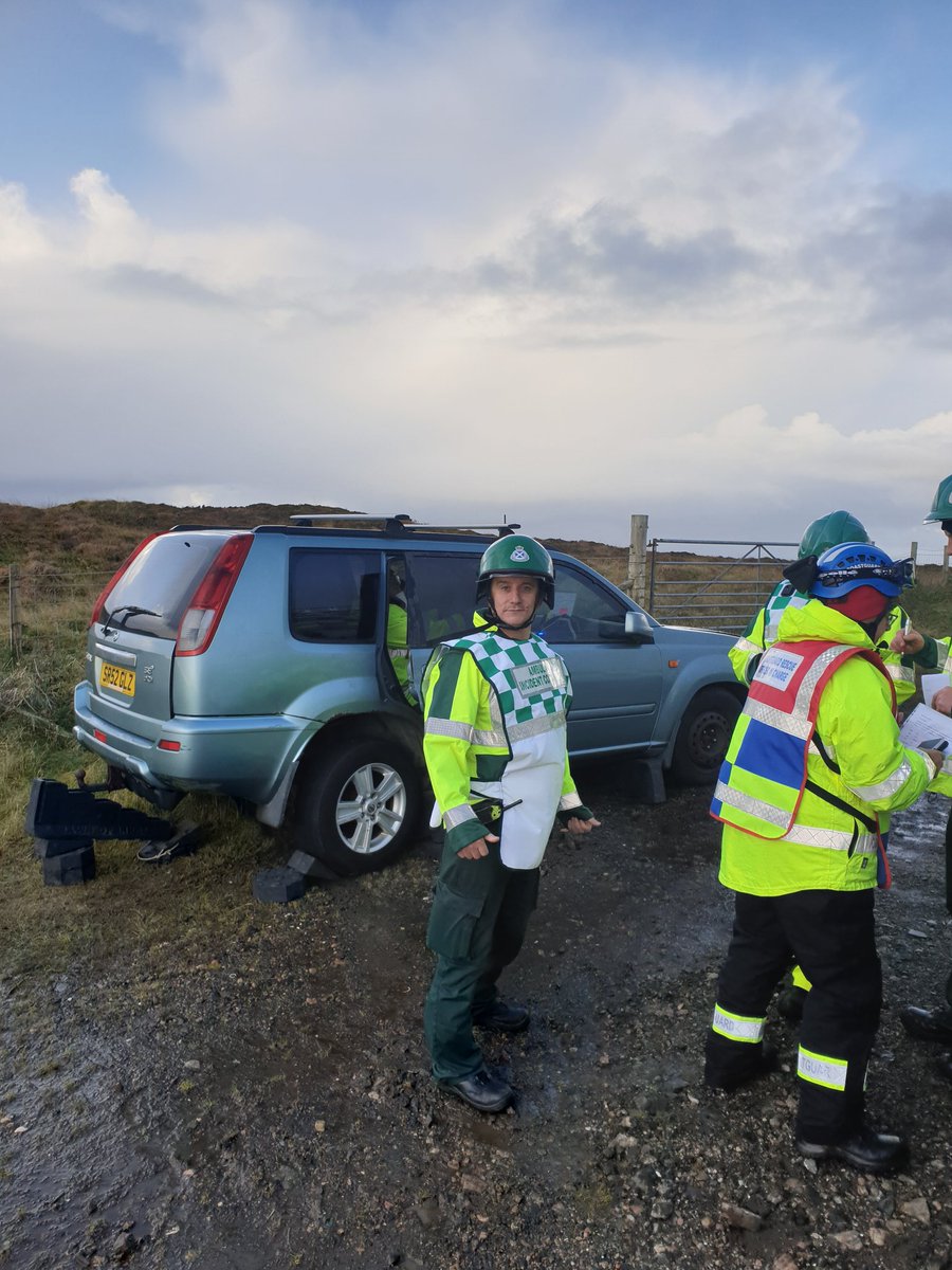 MacaulayDonald's tweet photo. Multi Agency Working Well and a special thank you to the casualties 👌👍
@Scotambservice @GMGHammond1 
@LB_Firestaion 
@fire_scot 
@WIslesPolice 
@HMCGAC18 
@CoinneachSpaid https://t.co/lxt9VBosYc https://t.co/AznViSkS3n