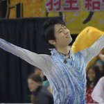 思わず２度見w羽生結弦選手の後ろに潜む巨大プーさんw