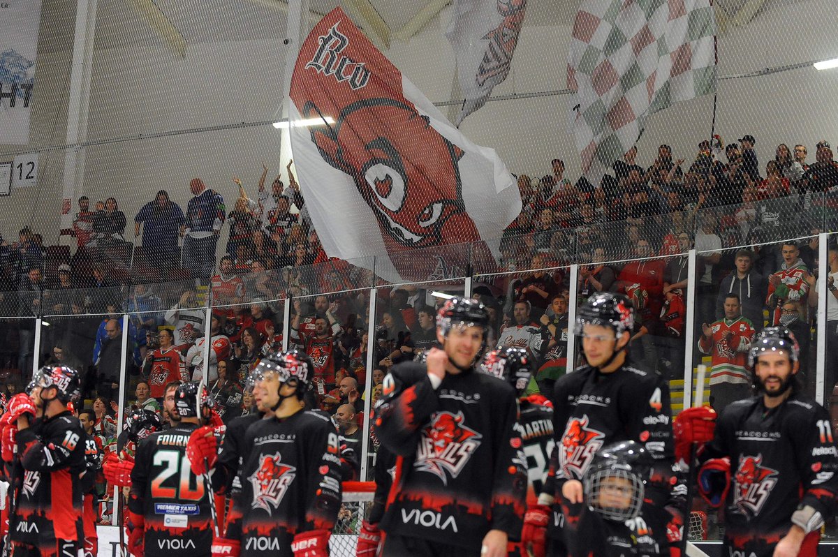 11 spots left in block 13 for tomorrow’s game - let’s fill the block! 

Book online 👉🏻 bit.ly/DevsTickets 
Or move your seat by emailing tickets@cardiffdevils.com