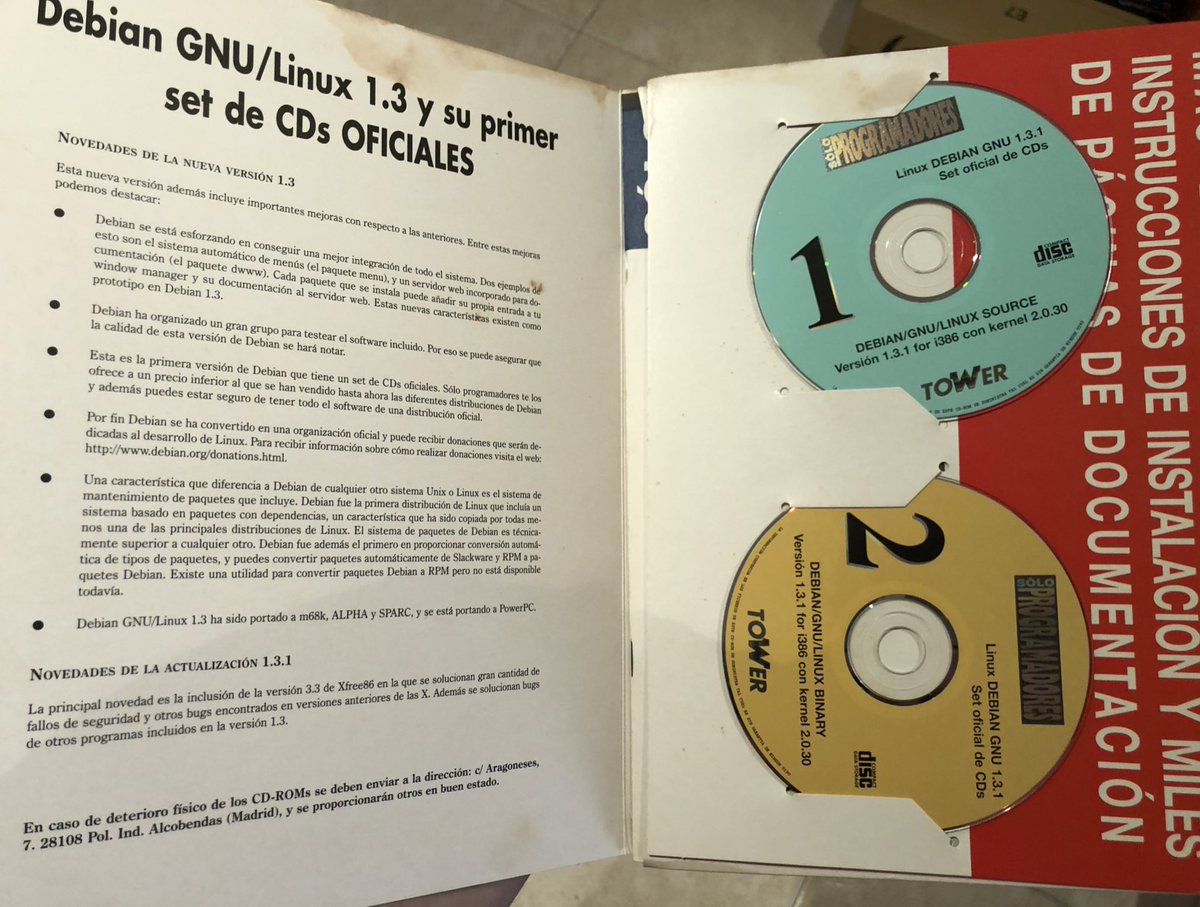 recunet's tweet image. Una altra reliquia trobada a cals pares. Del ‘97.
#Debian #SoloProgramadores #EnsFemVells