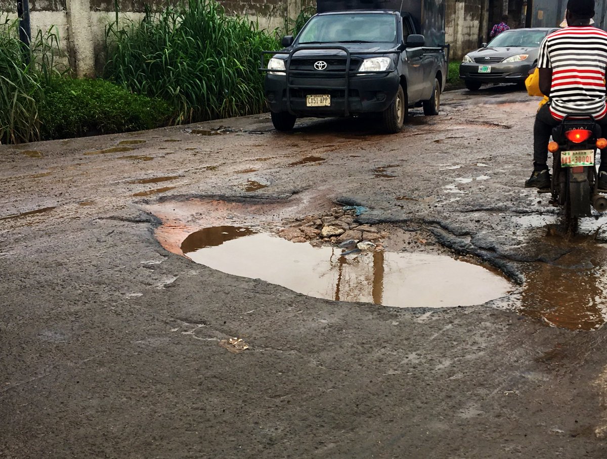 frankdonga_'s tweet image. A big shoutout to all our potholes out there. U keep politicians’ bank accounts solid &amp;amp; feed our contractors. U keep our mechanics employed and ensure there’s election promise every 4 years. Without U,touts &amp;amp; robbers are nothing. Our cars need road worthiness on ur unworthiness🙌🏽