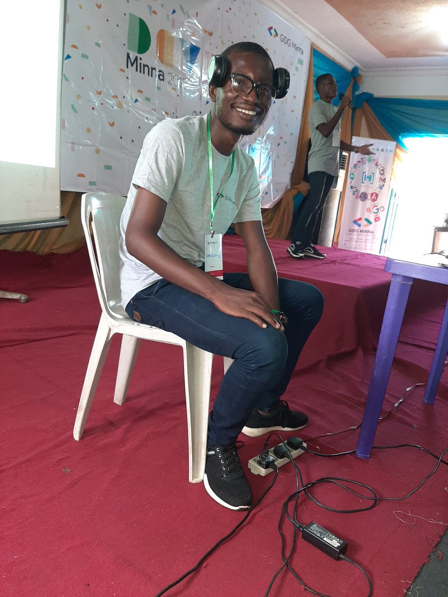 ibn_Abubakre's tweet image. This guy deserves so much praise. He has exams today, but was able to squeeze time to make it to #DevFestMinna. Good luck in your exams @sadiqful_.

#DevFest19 #DevFestStories