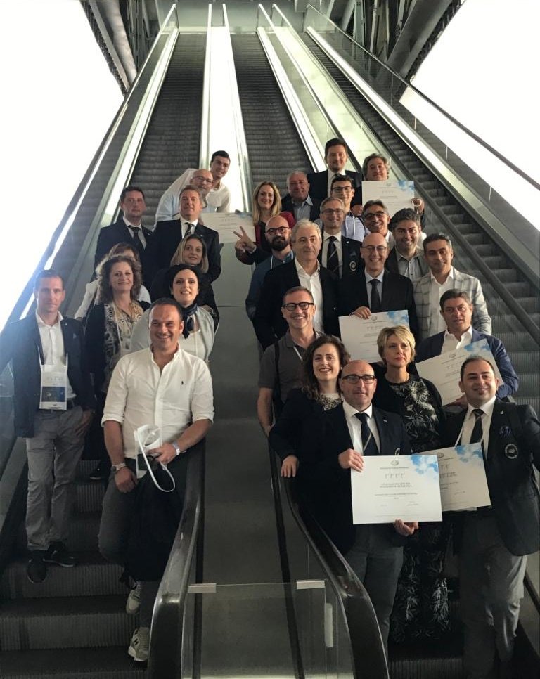 Foto di gruppo dopo la premiazione perle eccellenze #vitae2020basilicata
Anche questo è #vitae2020