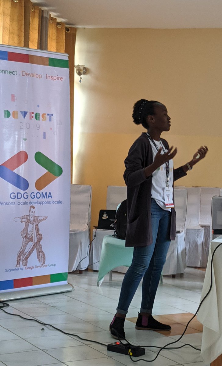danamphred's tweet photo. @JosephineNdeze présente les #LesMachinesLearning pour @devfest 2019
She was clear about Machine Learning
@JMEsole @GdgGoma @DavidKathoh @JeanlucKabulu @misamuna @BuhendwaDoms @EliamMbary https://t.co/BXjZvUVlr6