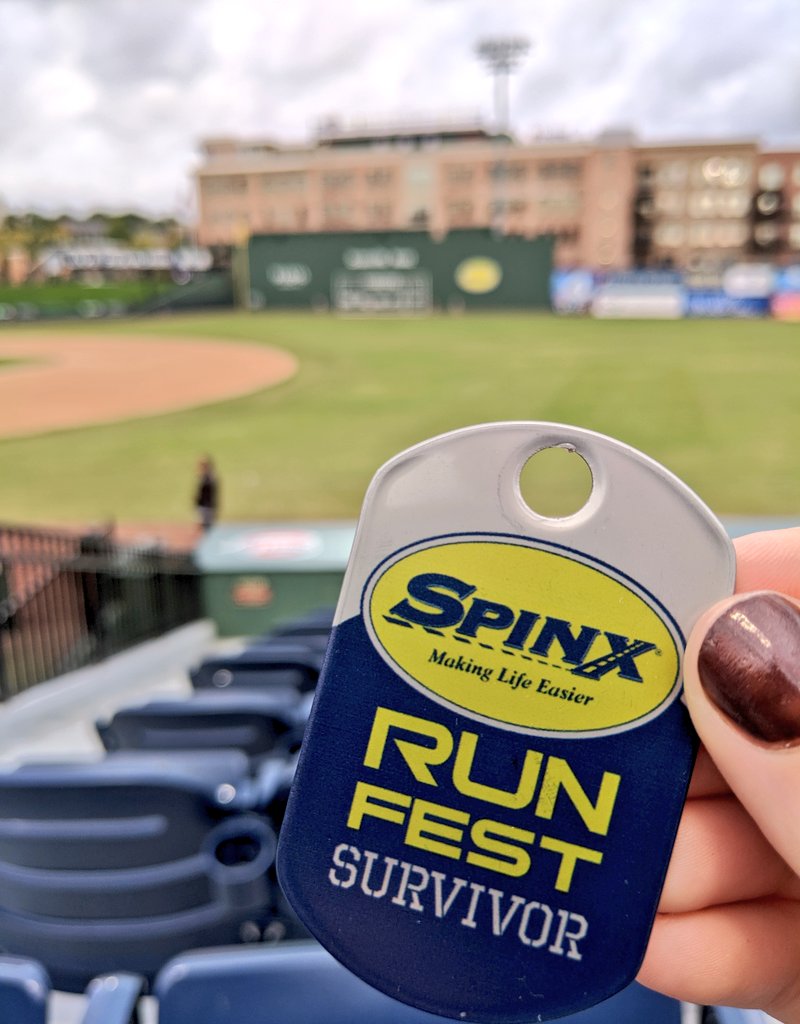 acrawfordtv's tweet photo. Great race, strong finish, but the very best part was hearing a little voice yell "Go, Coach Amanda!!!" Love seeing my @gotrupstatesc girls. 😁💕 #spinxrunfest https://t.co/DahYafU1TX
