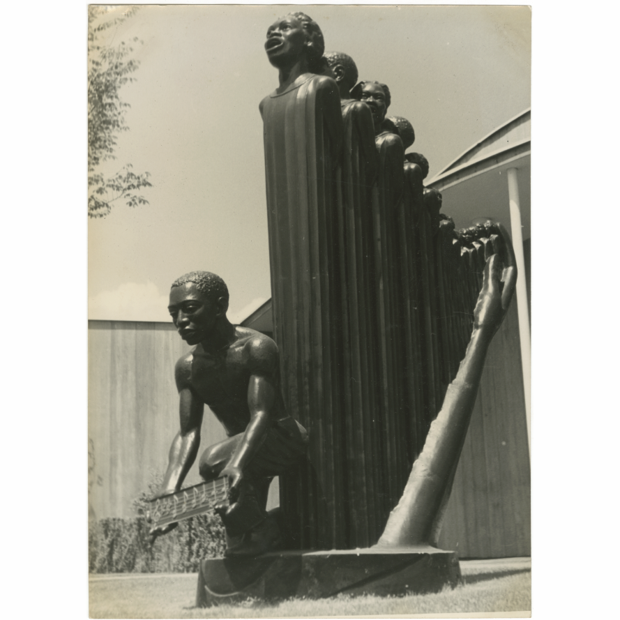 ✨ NEW Acquisition ✨ We just acquired our first work by #HarlemRenaissance sculptor #AugustaSavage! 

Savage was the only black woman artist to make a work for the 1939 New York World's Fair. See our small-scale replica of 'Lift Every Voice and Sing' on the 1st floor.