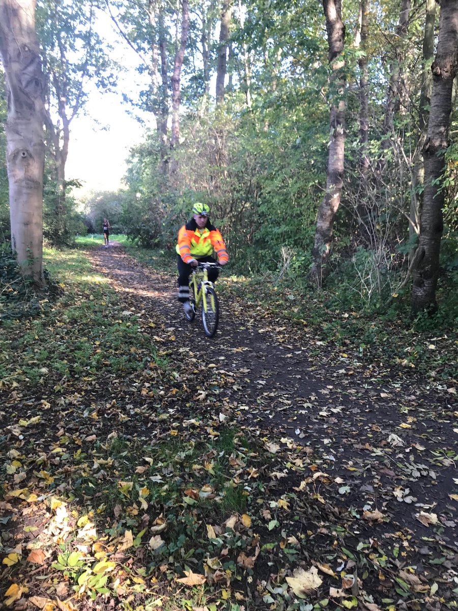 Pheidippides030's tweet photo. Ook vandaag weer mobiele #EHBO’ers op het parcours. #phl9 https://t.co/O7dgjNCtI2