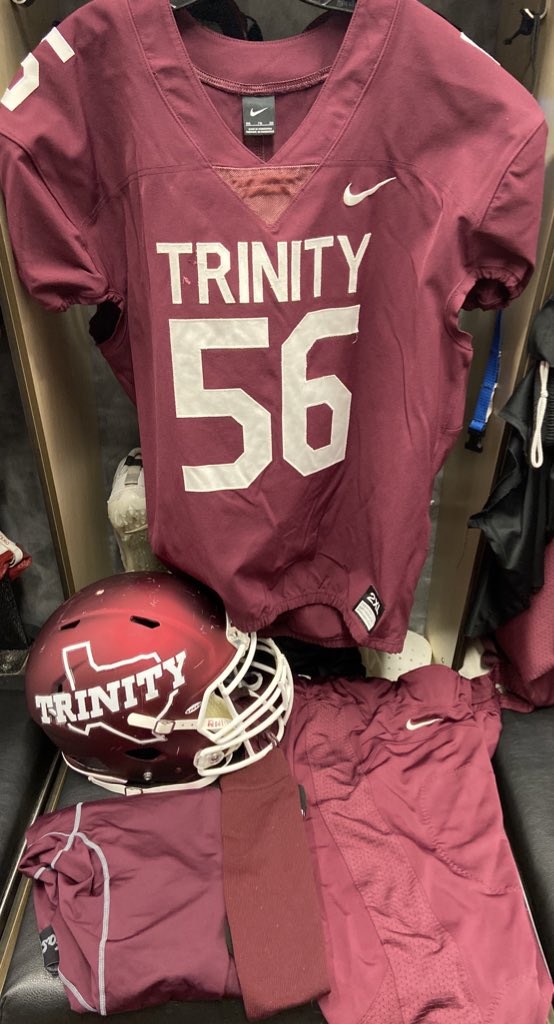 Did someone say Maroon-Out?! Today’s combo for <a href="/TUFootballTX/">Trinity University Football</a> vs Sewanee is a classic look:

Maroon ⛑
Maroon 👕
Maroon 👖
Maroon 🧦

Gameday 🏈

#BeTheStandard #PTC #LoveForTheBigGuysUpFront