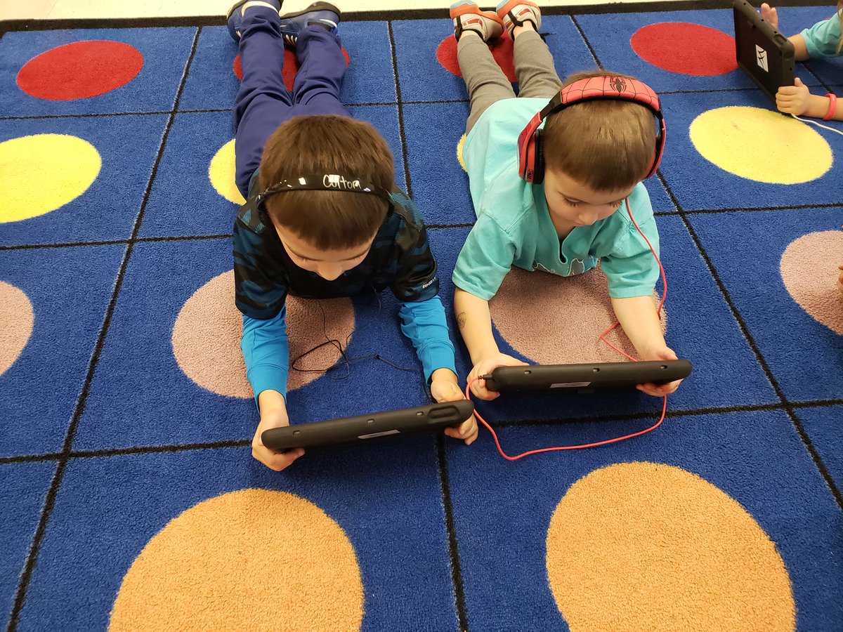 My #Kindergarten <a href="/WEEPrincipal/">Willard East</a> students loved getting to use @EpicKidsBooks for Read to Self this week! #soengaged