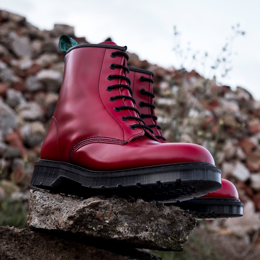 Blood Red 8'eye Derby boots 