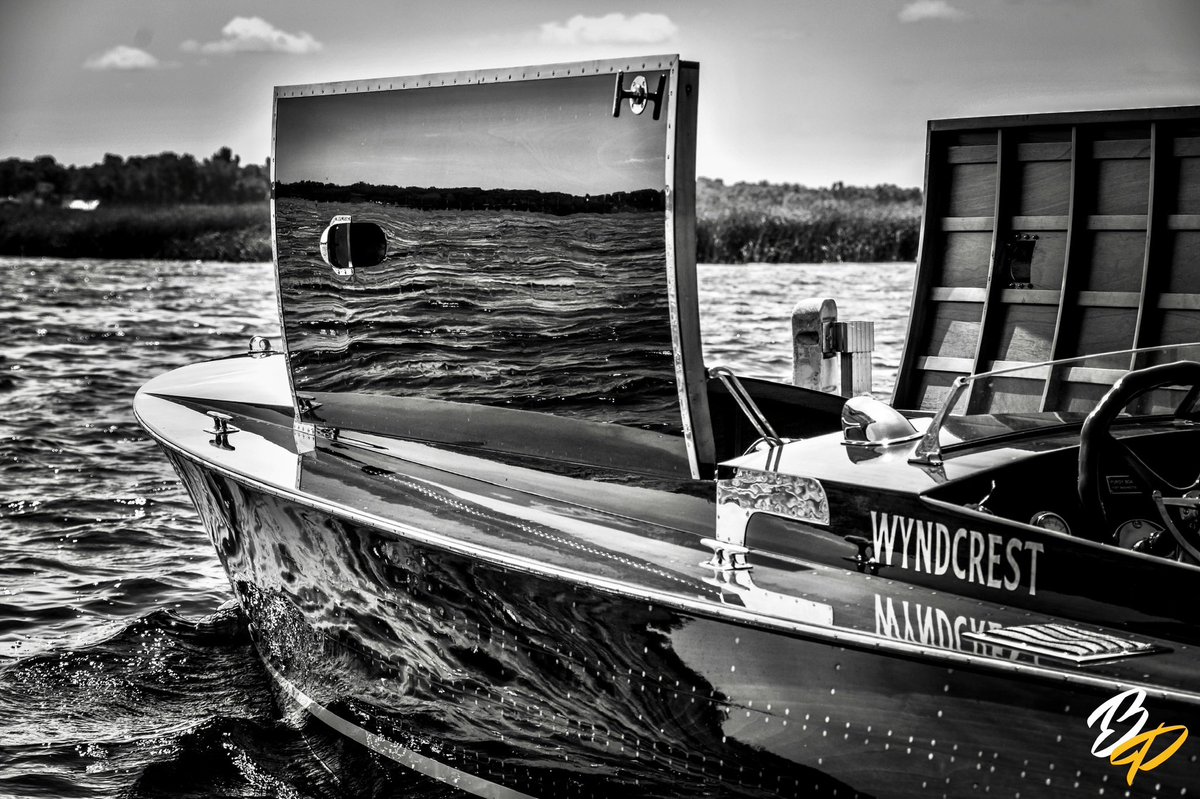 BulldogPhotoCo's tweet photo. Was able to work with @LegacyofLakes and provide them photos from this summers boat show. Look for their article in Boathouse magazine. https://t.co/1B0h19hcMH