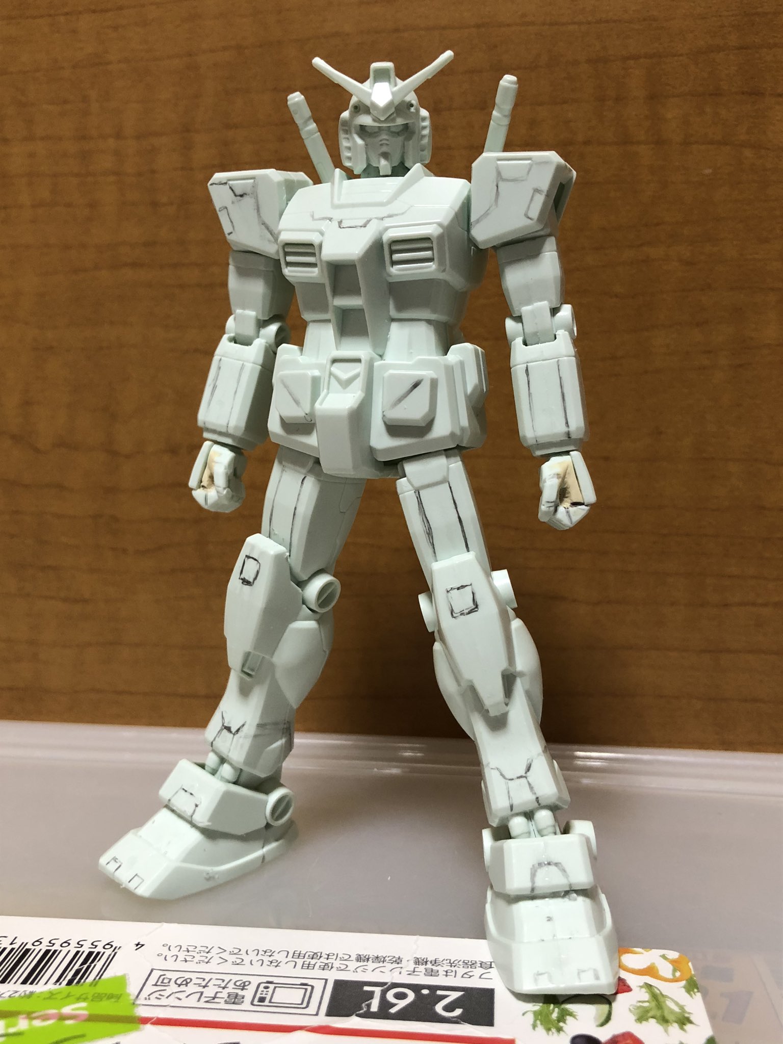 ユウ 縄文あき Fg 1 144 ガンダム 筋彫り用下書き 手首ディテールアップ 装甲の分割面のみを筋彫りしようって思うと妙な空白地帯が生まれるから悩みどころなんだなってやっと分かったよ 具体的にはrx78系のスネの部分は筋彫りが沢山あったらおかしいん