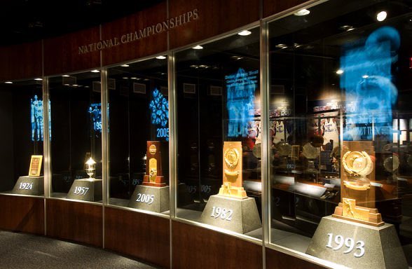 GoHeelsGameDay's tweet photo. Welcome Home @UNC_Homecoming Alumni!  The @UNC_Basketball Museum is 🆓 and open from 10am until 3pm today.

https://t.co/Zq1OiJ0lm3

#CarolinaFamily
#UNCHC
#ChapelHill https://t.co/pFteLrg8JC