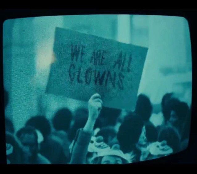 cineholix's tweet photo. idk why but the joker trailer is so fascinating to me and i keep rewatching it nonstop. send help https://t.co/6Pl6KpmV5Q