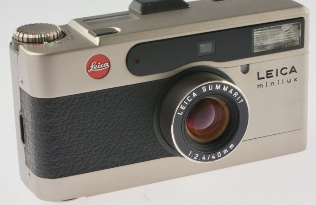 : Leica Minilux: Kodak Ektar 100Taken by Tern. If we focused on his skin tone—it has red undertone so I’m kinda contemplating whether it’s Hillvale Holiday or Ektar 100.  #NCT카메라  #TENTOGRAPHY  #TERNTOGRAPHY  #35mm  #TEN  #텐