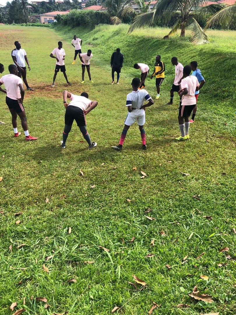 friendsfootbal1's tweet photo. Preparatifs d’avant match https://t.co/PIDLW1aGHV