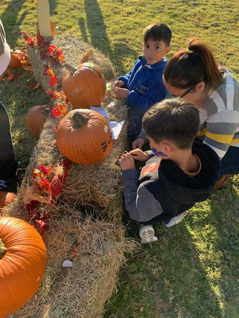 jleebonena's tweet photo. More pics from our Trunk or Treat Fall Festival and Haunted House. #IDEAElPaso #IDEAEdgemere https://t.co/lkQYduNTzc