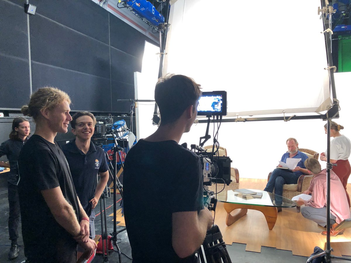Slight sense of deja vu in the Griffith Film School sound stage. Hugo Weaving once more being v generous for 2 new films about autism coming in 2020. Stellar GFS crew #HugoWeaving <a href="/Griffith_Uni/">Griffith University</a> #autism