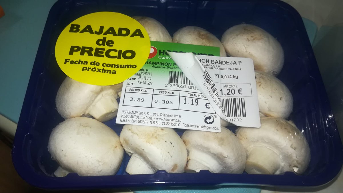 x҉e҉l҉A👉 (@unratitoconxela) on Twitter photo Esta es la forma en la que <a href="/Mercadona/">Mercadona</a> realiza sus ofertas... Espero que <a href="/lidlespana/">Lidl España</a> o <a href="/DiaSupermercado/">supermercado bom dia</a> no hagan estás mismas prácticas estafadoras... Ticket demostrable. Compra de hoy. Rt, difusión xfa. Esta es la forma en la que <a href="/Mercadona/">Mercadona</a> realiza sus ofertas... Espero que <a href="/lidlespana/">Lidl España</a> o <a href="/DiaSupermercado/">supermercado bom dia</a> no hagan estás mismas prácticas estafadoras... Ticket demostrable. Compra de hoy. Rt, difusión xfa.