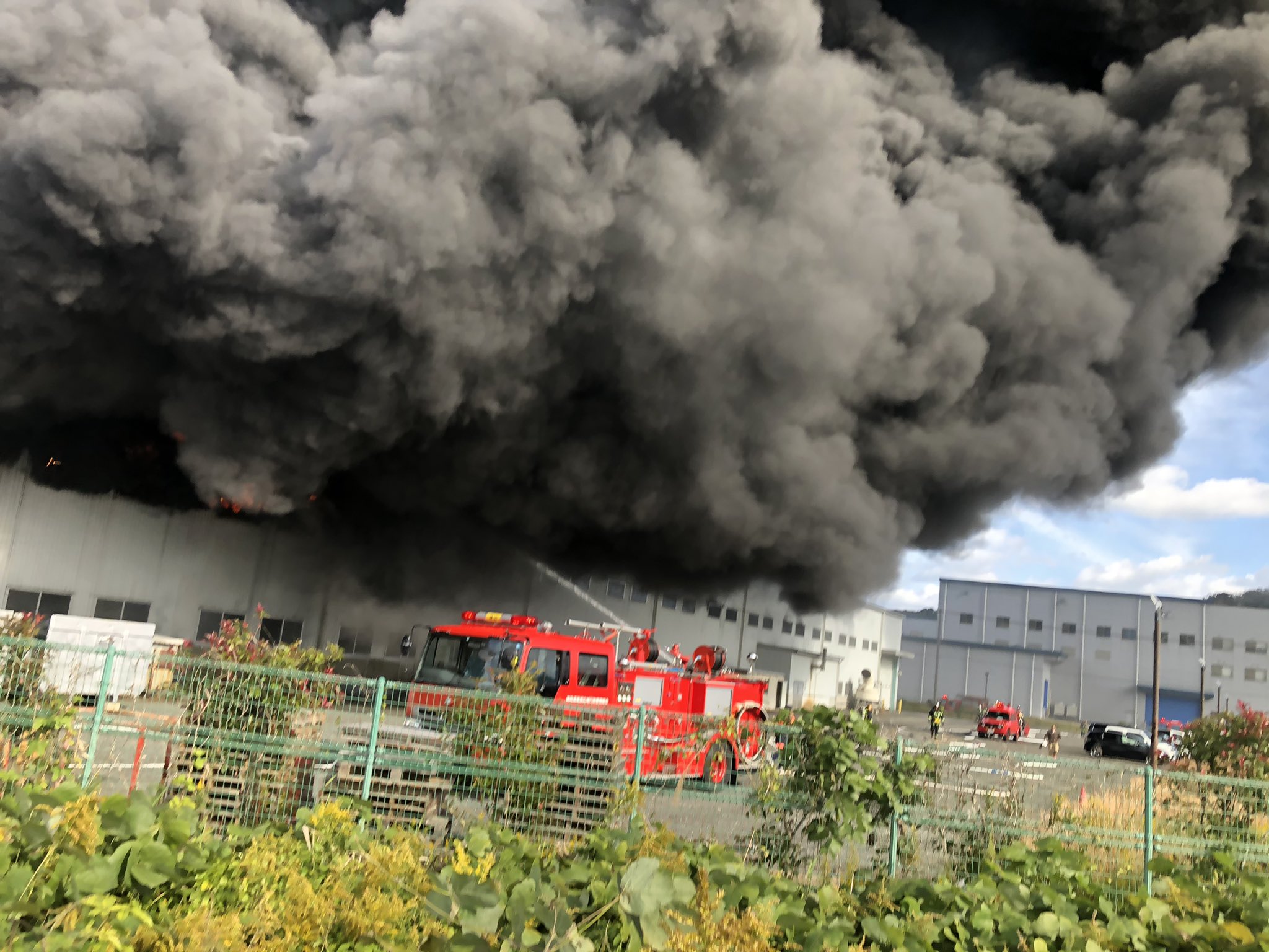 鳥取市船木の工場火災の現場の画像