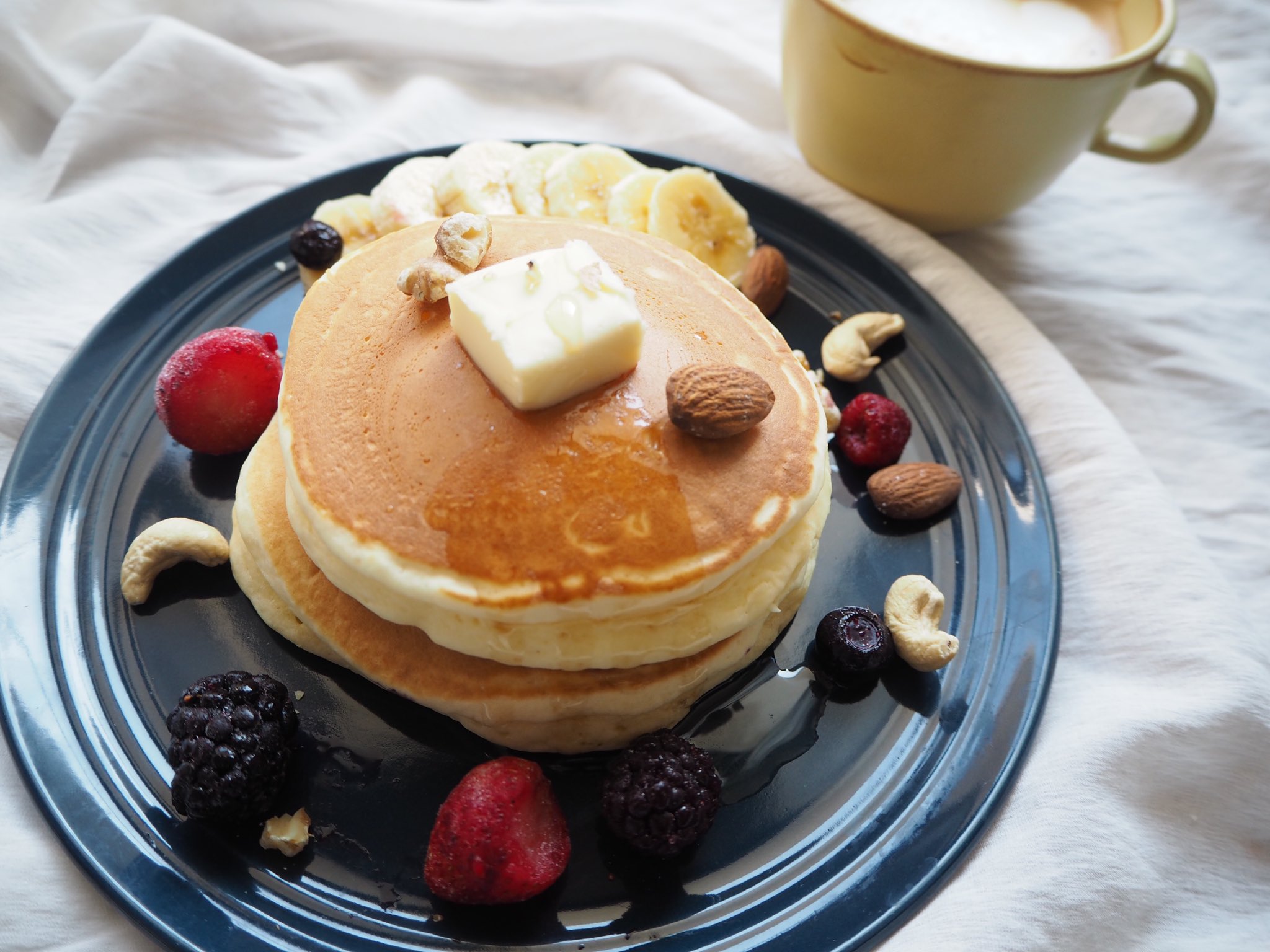 تويتر 𝐚𝐧𝐧𝐤𝐨 على تويتر 今日はパンケーキの日らしいのでブランチに 無印良品の米粉のパンケーキを焼きました ムチムチで美味しかった あと きなこじゃむがたまらなく美味しかったᗰ パンケーキの日 T Co Rallfgobhu