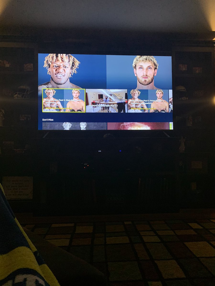 PetchTtv's tweet image. I’ve been waiting a long time for this fight #loganpaulvsKSI2