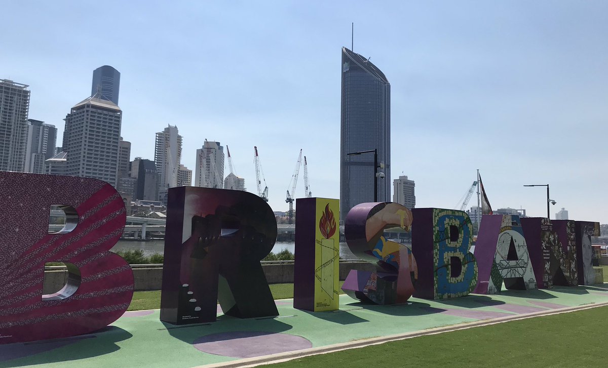 Hello @brisbanecityqld! After meeting my amazing colleagues from the UK and Australia, I very much look forward to meeting my colleagues from the Pacific Island states later today. #knowledgefrontiersforum #environmentalfutures @BritishAcademy_ @HumanitiesAU @OSPIS4 #MareNullius